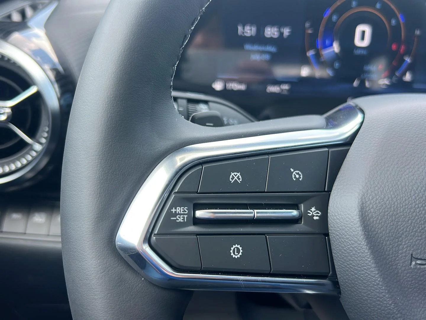 2027 Chevrolet Equinox LT - Photo 14