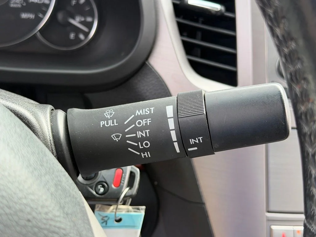Used 2012 Silver Subaru 2.5i image 19