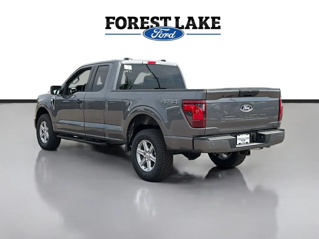 New 2026 Carbonized Gray Metallic Ford XLT image 5