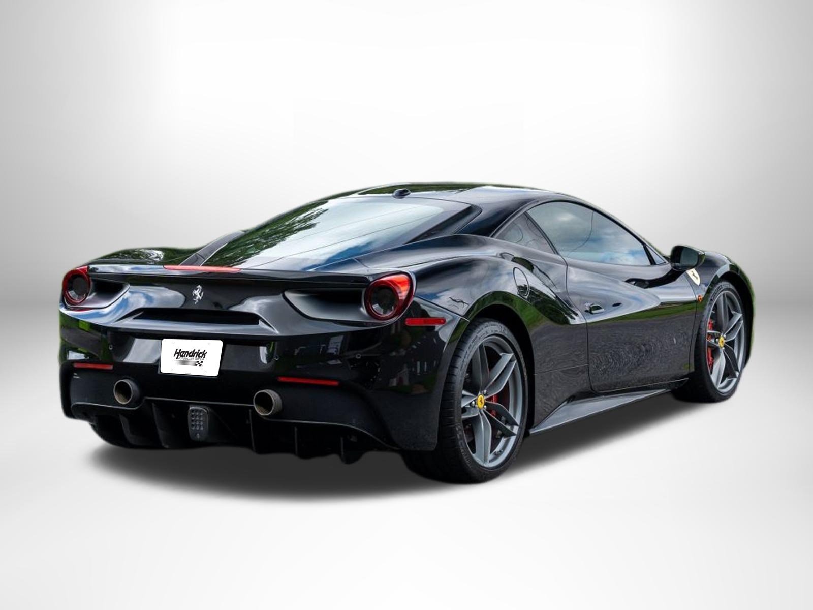 Used 2018 Black Ferrari  image 7