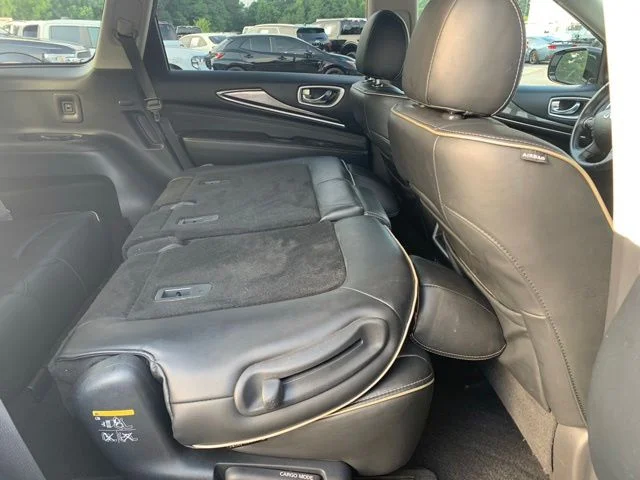 Used 2020 Silver INFINITI PURE image 13