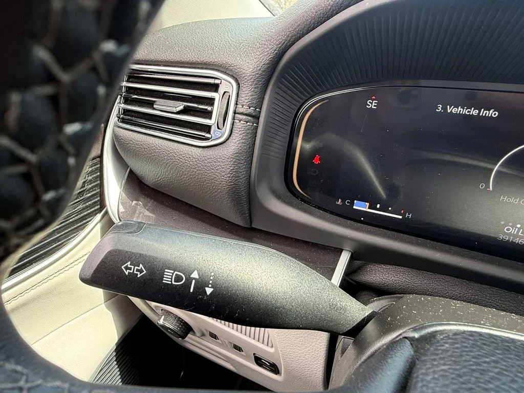 Used 2024 Black Jeep  image 21