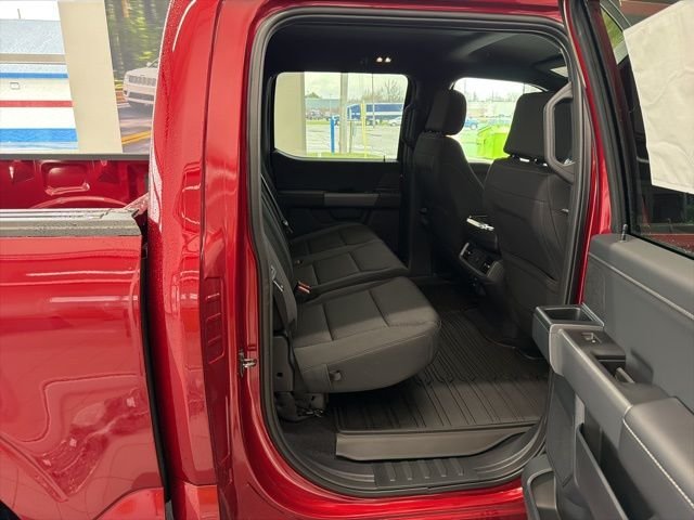 New 2026 Ruby Red Metallic Tinted Clearcoat Ford XLT image 54
