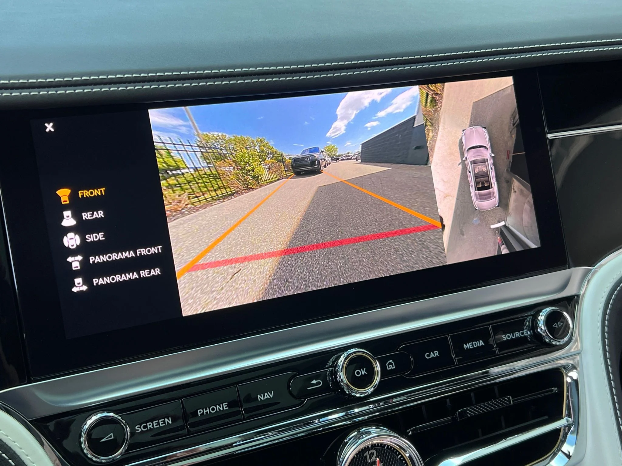Used 2023  Bentley Speed image 29