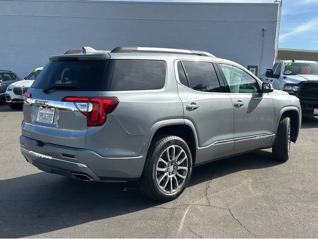 2023 GMC Acadia Denali - Photo 11
