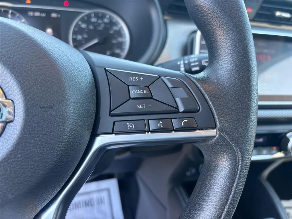 Used 2019 Blue Nissan SV image 16