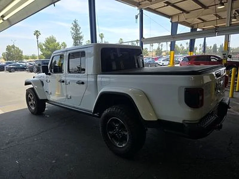 Used 2021 White Jeep Rubicon image 6