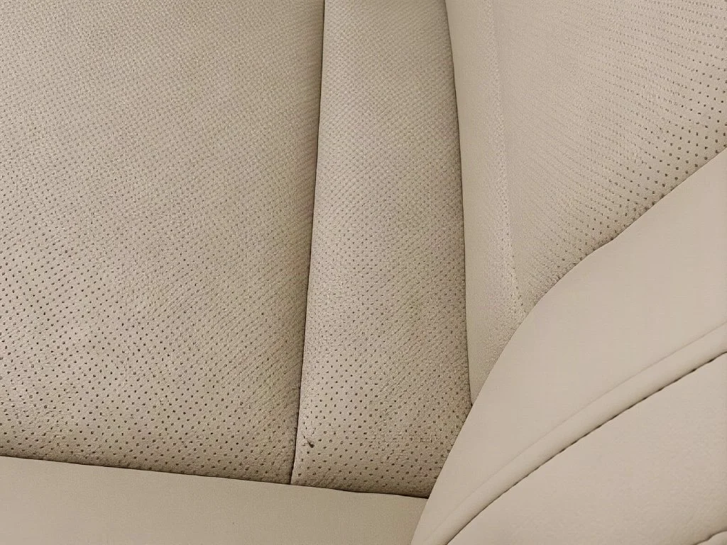 Used 2017 White Subaru 2.5i image 36