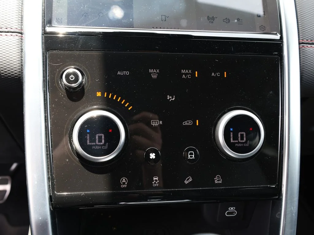 Used 2023 Gray Land Rover S R-Dynamic image 29