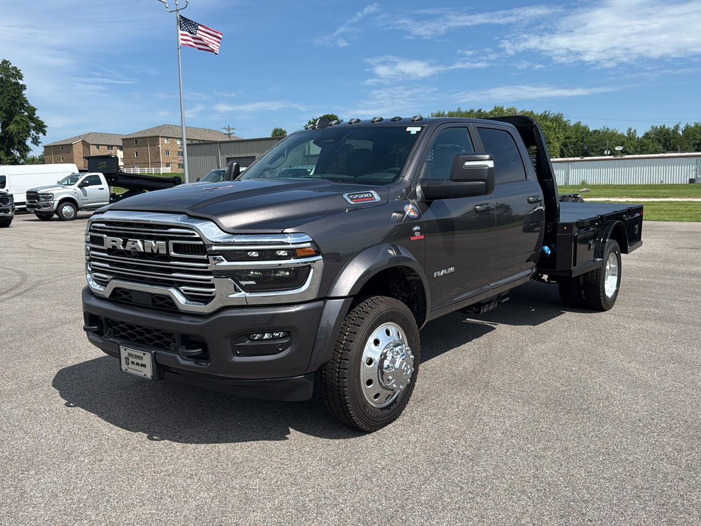 New 2026 Granite Crystal Metallic Clear-Coat Exterior Paint RAM Big Horn image 2