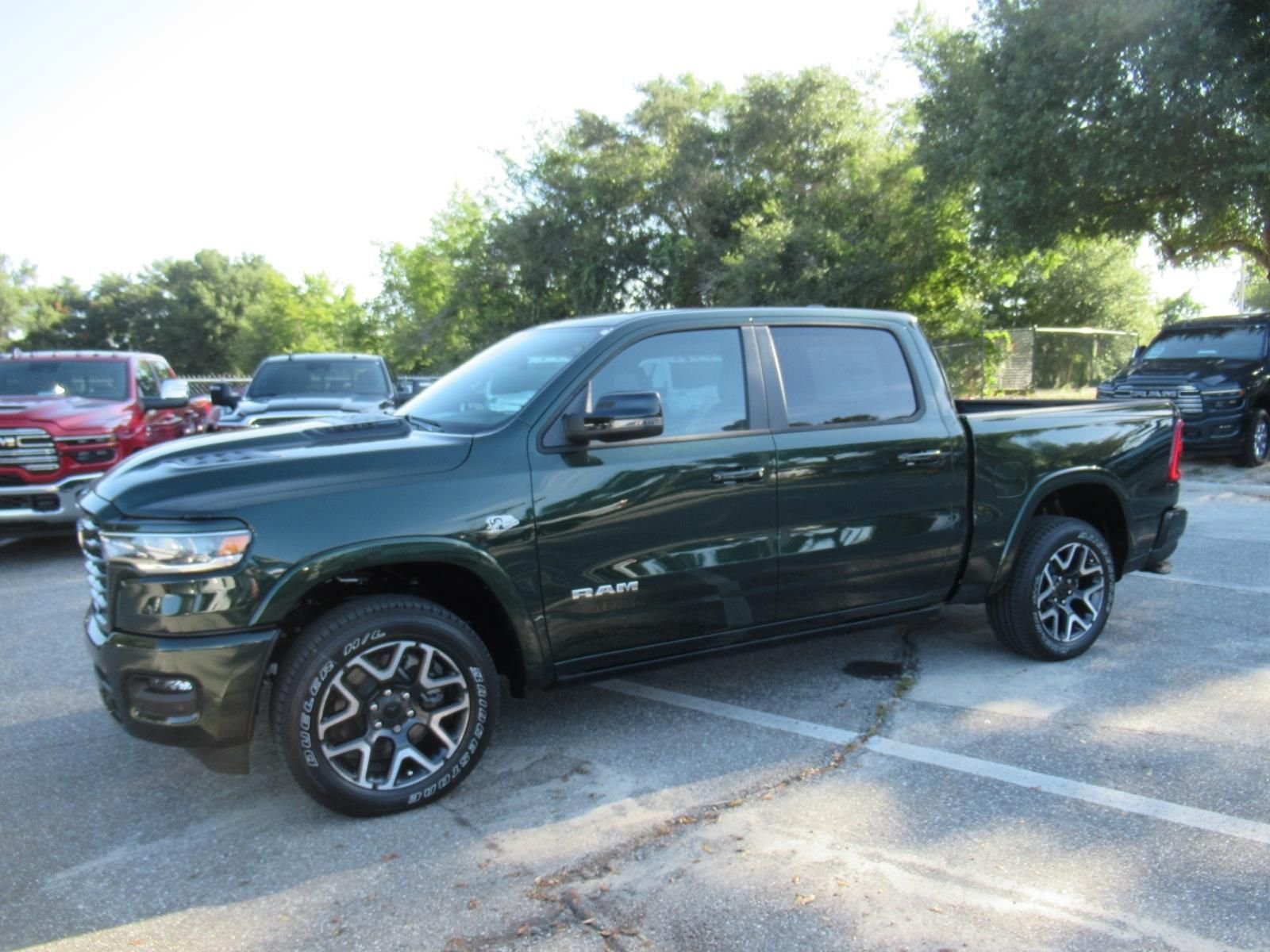 New 2026 Serrano-Green Metallic Exterior Paint RAM Laramie image 4