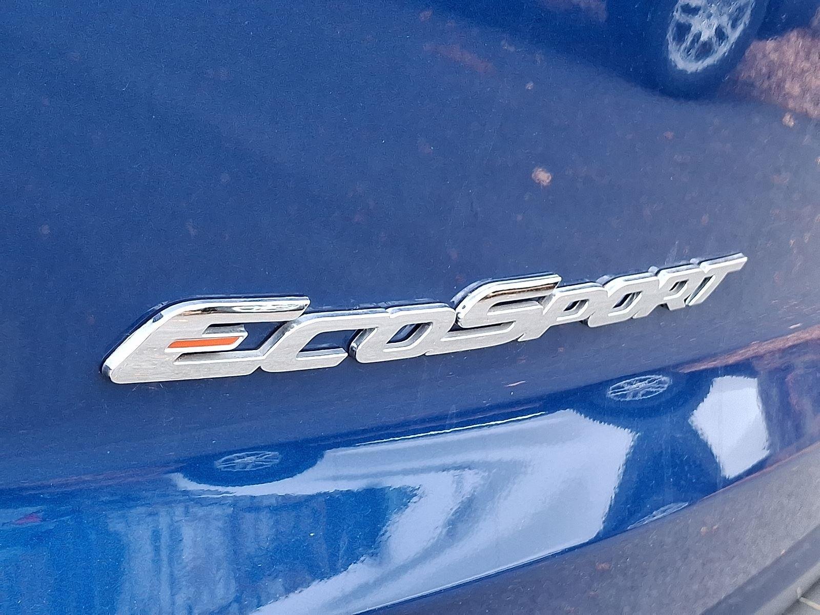 Used 2022 Lightning Blue Metallic Ford SE image 33