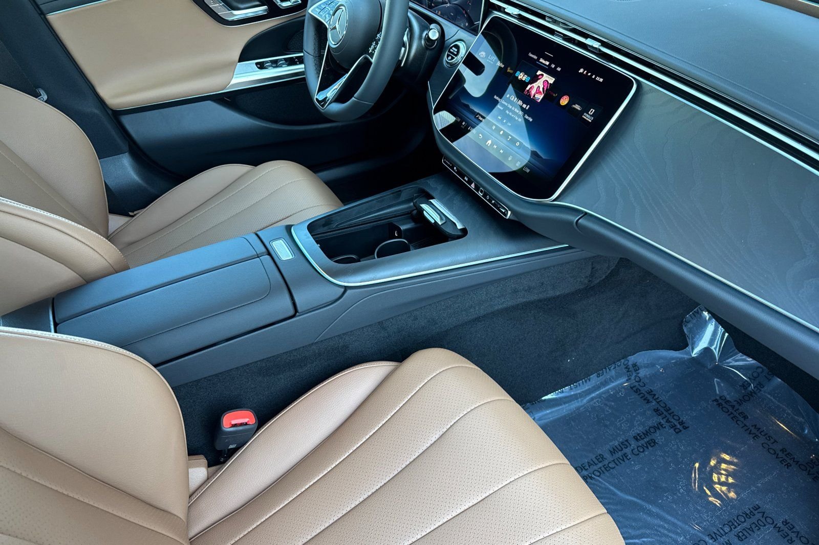 New 2026 Polar White Mercedes-Benz E 350 image 6