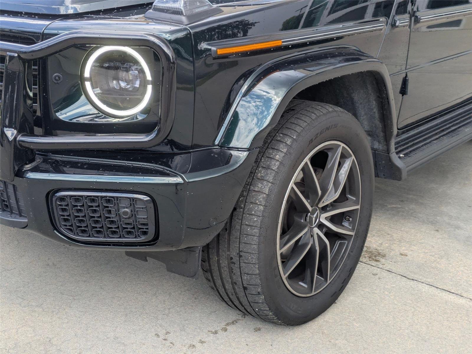 Used 2025  Mercedes-Benz G 550 image 9