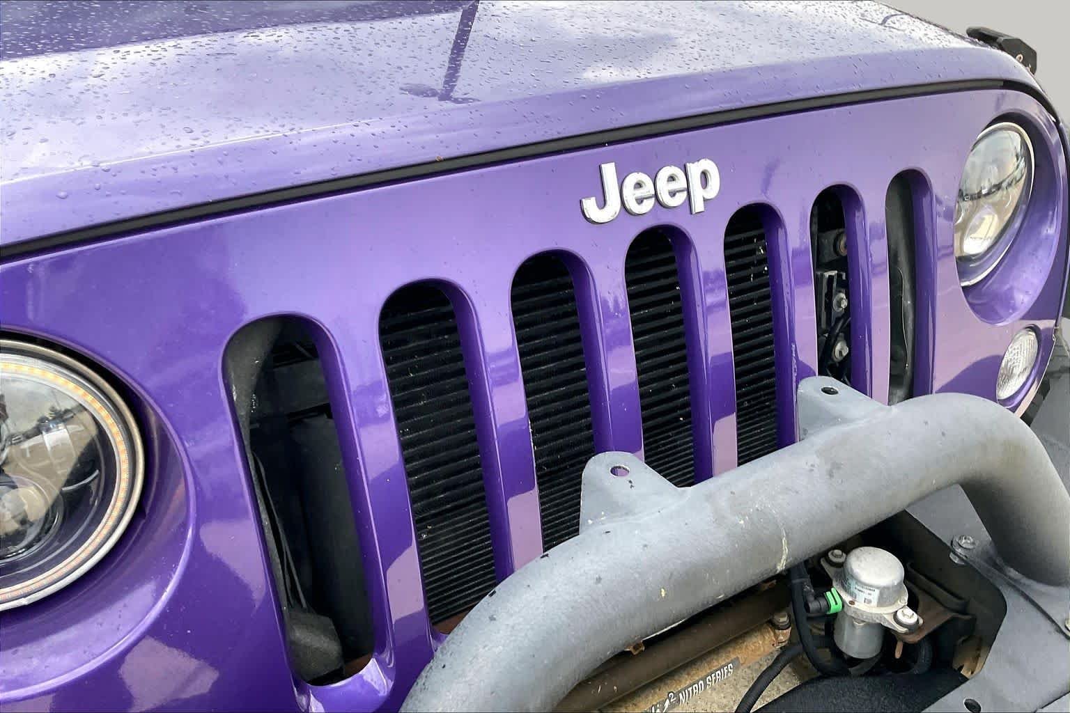 Used 2018 Xtreme Purple Pearlcoat Jeep Sport S image 28