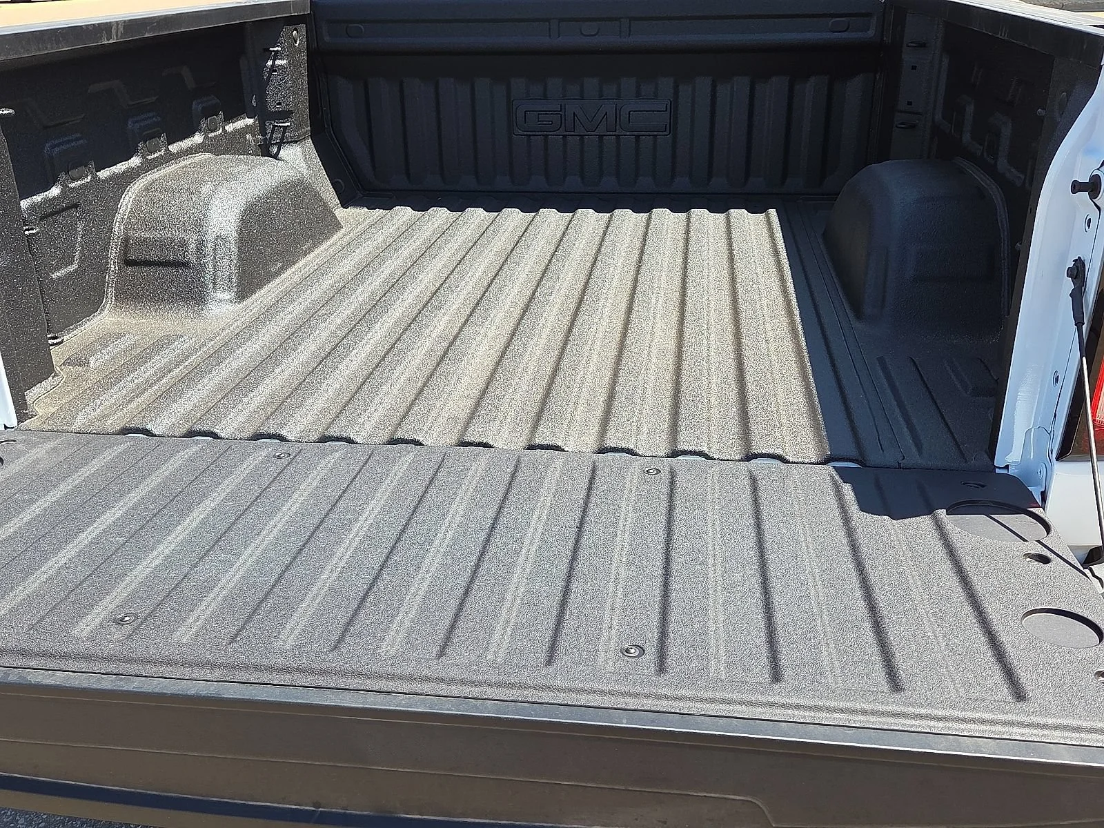 2026 GMC Sierra 1500 Elevation - Photo 8