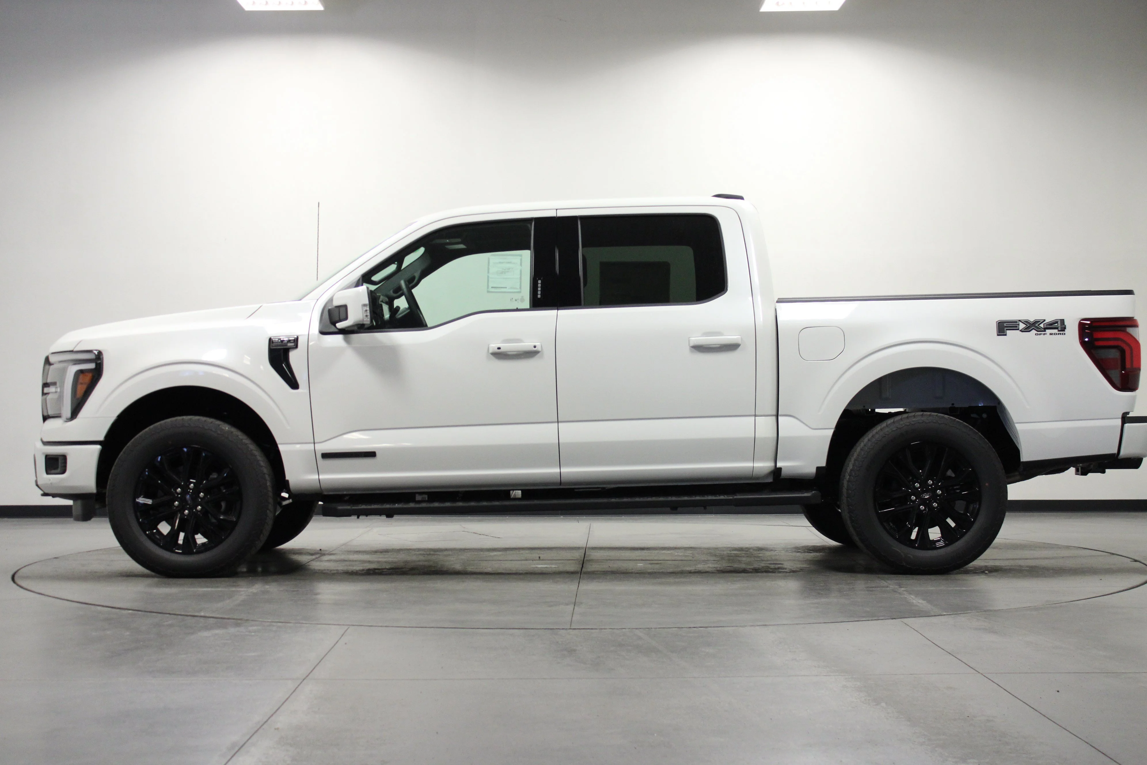 New 2026 Star White Metallic Tri-Coat Ford Lariat® image 7