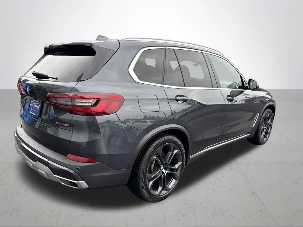 Used 2019 Gray BMW xDrive40i image 6