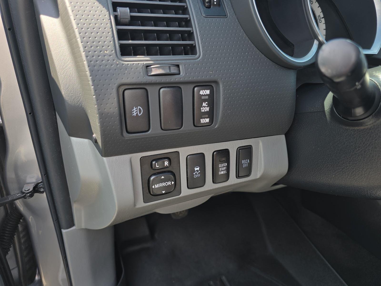 Used 2015 Silver Sky Metallic Toyota BASE image 20