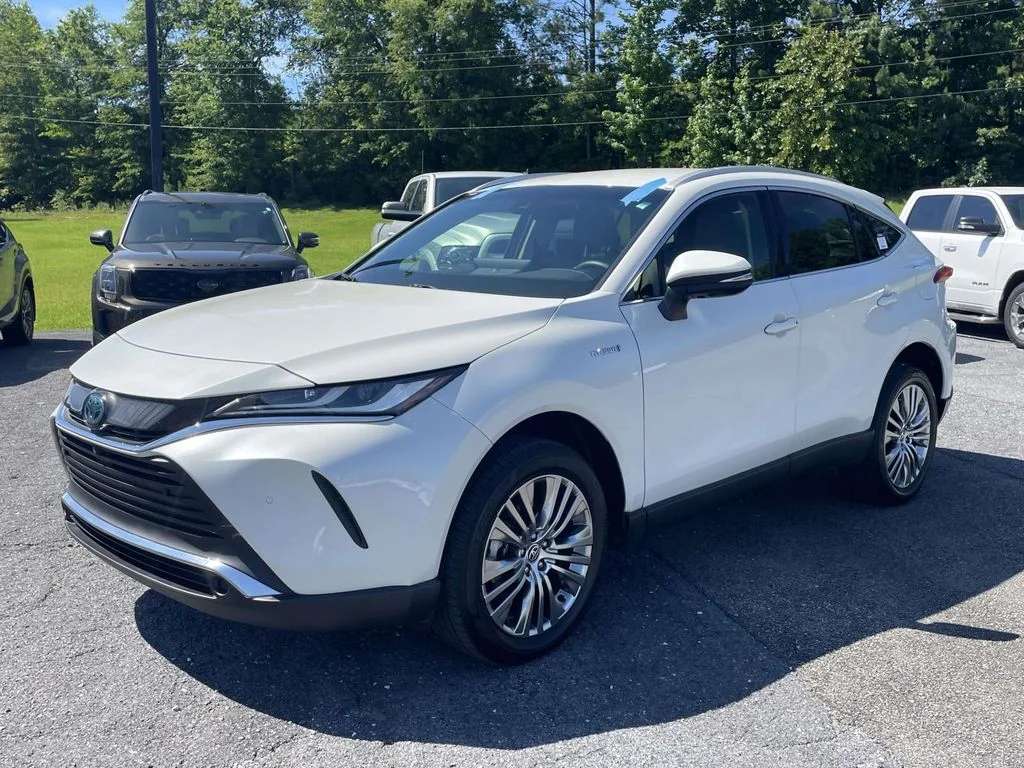 Used 2021 Blizzard Pearl Toyota Limited image 5