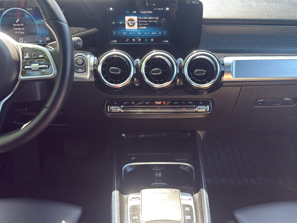 Used 2020 Red Mercedes-Benz GLB 250 image 21