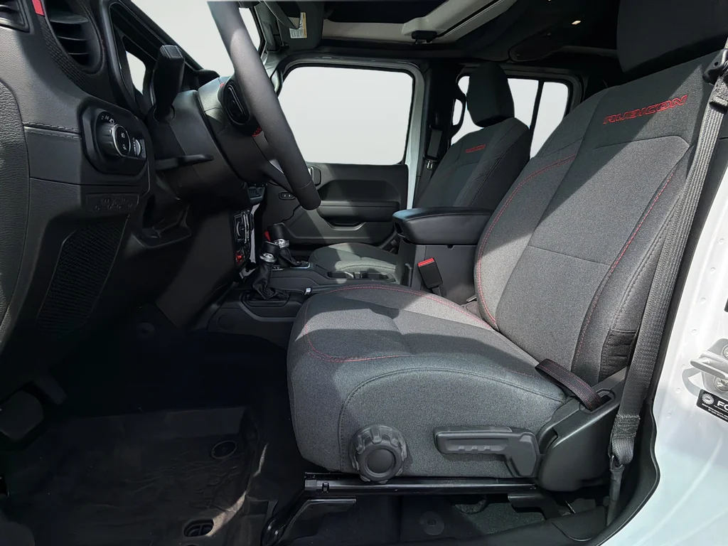 Used 2024 White Jeep Rubicon image 43