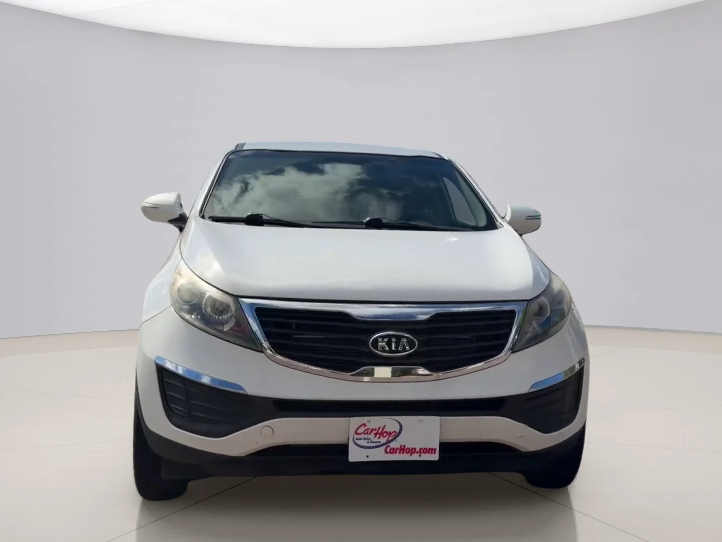 Used 2012 White Kia LX FWD image 8