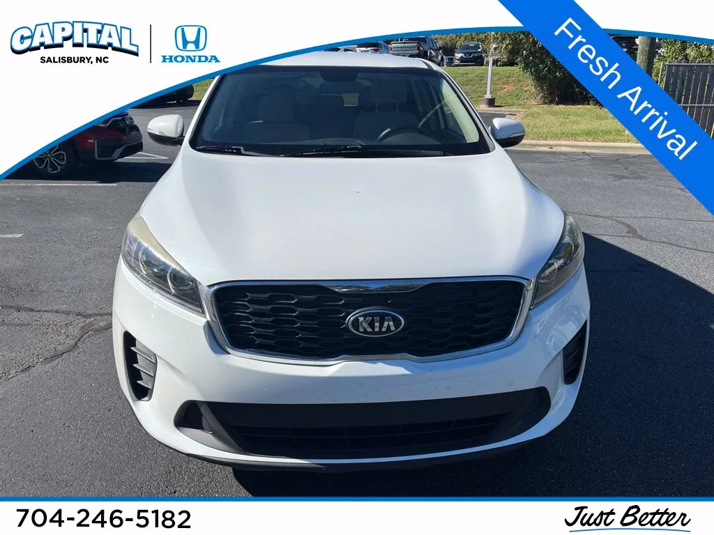 Used 2019 White Kia LX image 1