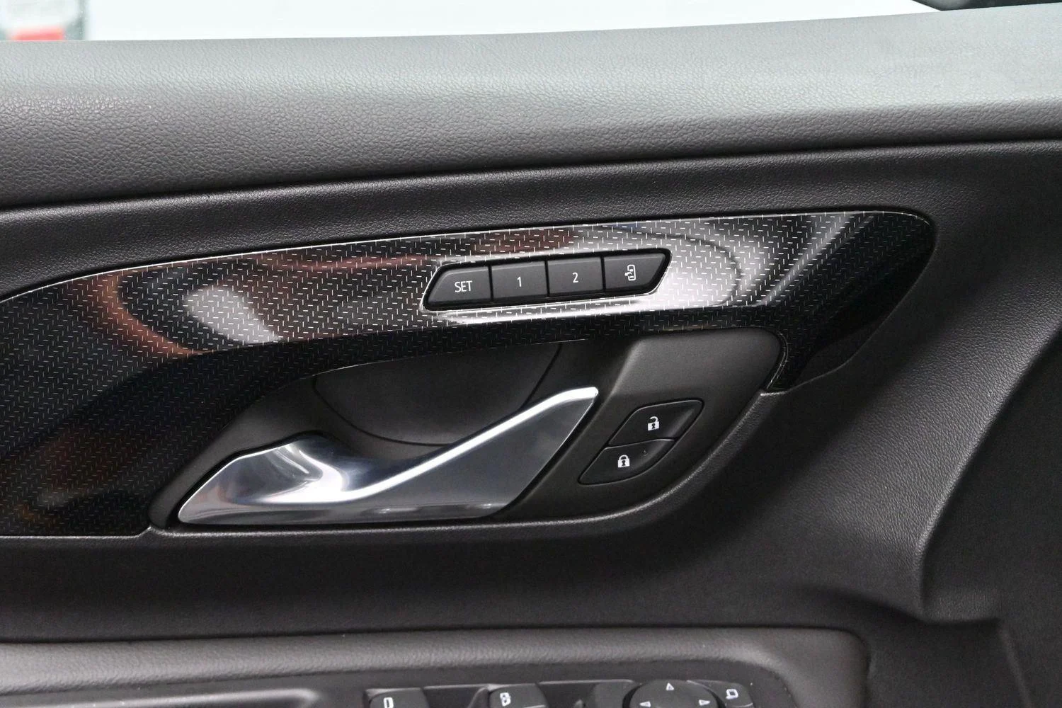 Used 2023 Sterling Metallic GMC AT4 image 12