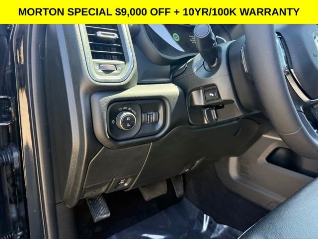 New 2026 Diamond Black Crystal Pearl-Coat Exterior Paint Ram Laramie image 33