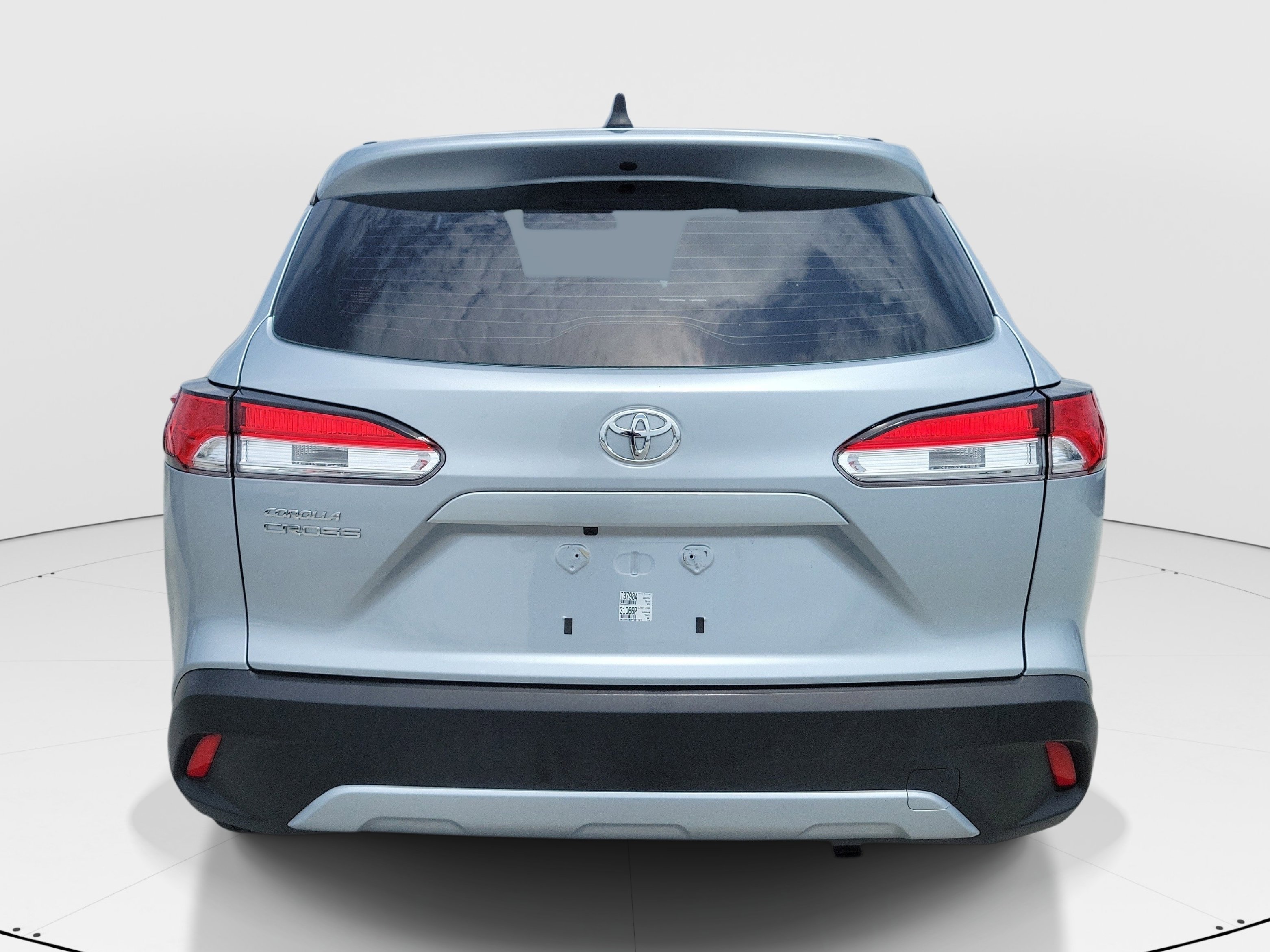 Used 2023 Silver Toyota L image 5