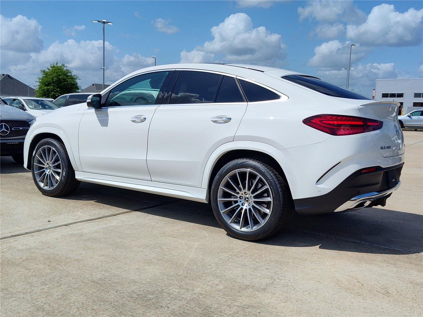 New 2026 Polar White Mercedes-Benz GLE 450 image 3