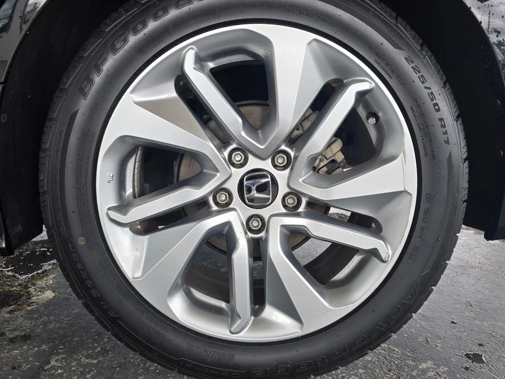 Used 2024  Honda LX image 36