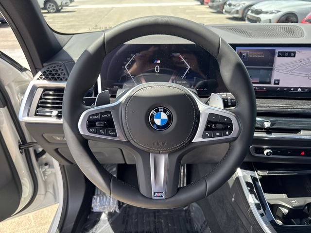 New 2026 Mineral White Metallic BMW sDrive40i image 16