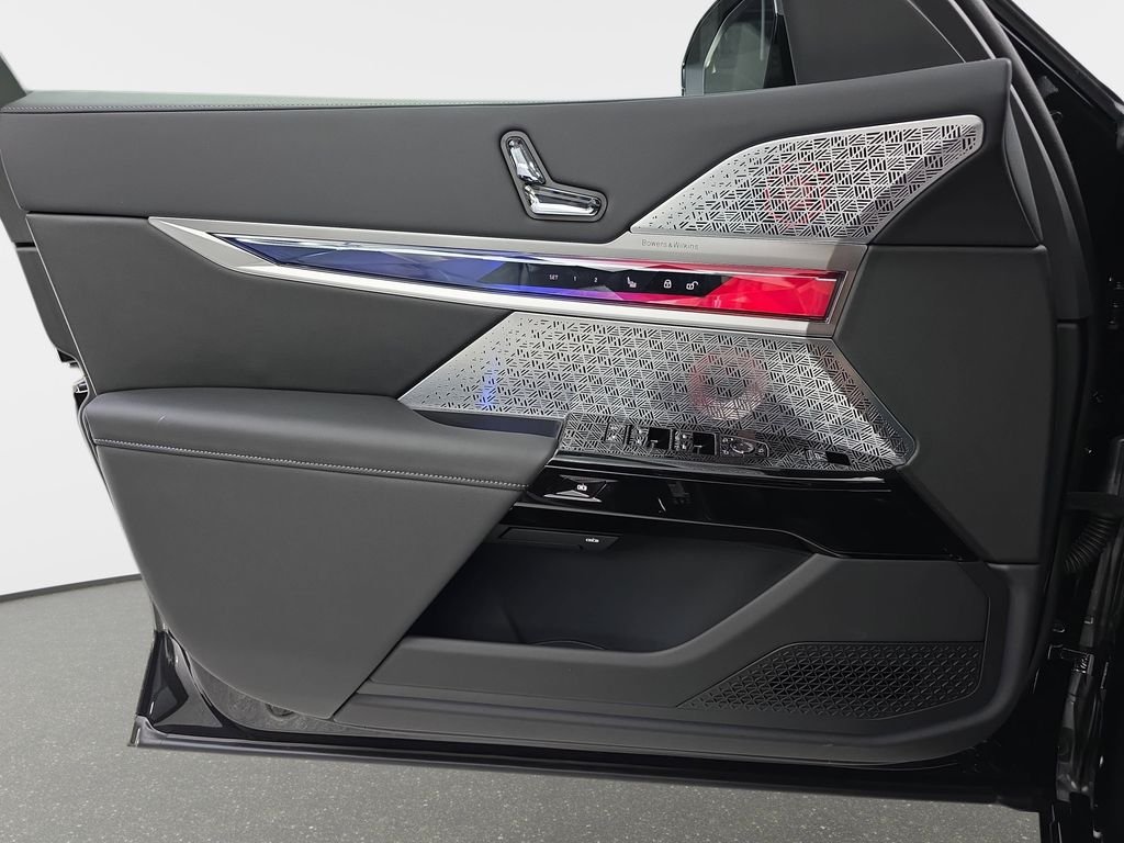 2026 BMW 7 Series 760i - Photo 26