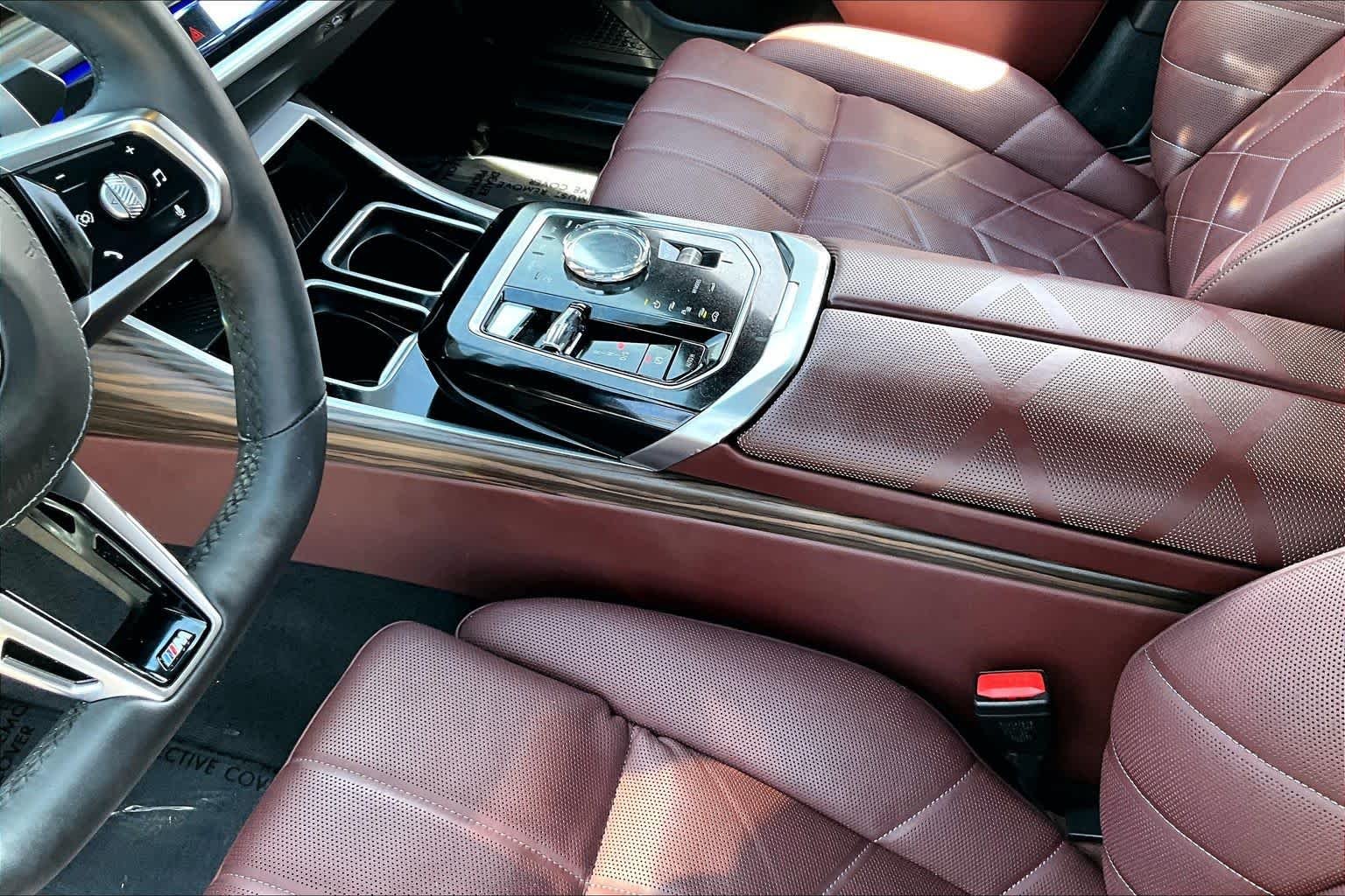 Used 2024 Brooklyn Grey Metallic BMW 760i xDrive image 15