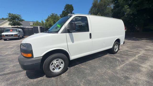 2021 GMC Savana Cargo Work Van - Photo 34