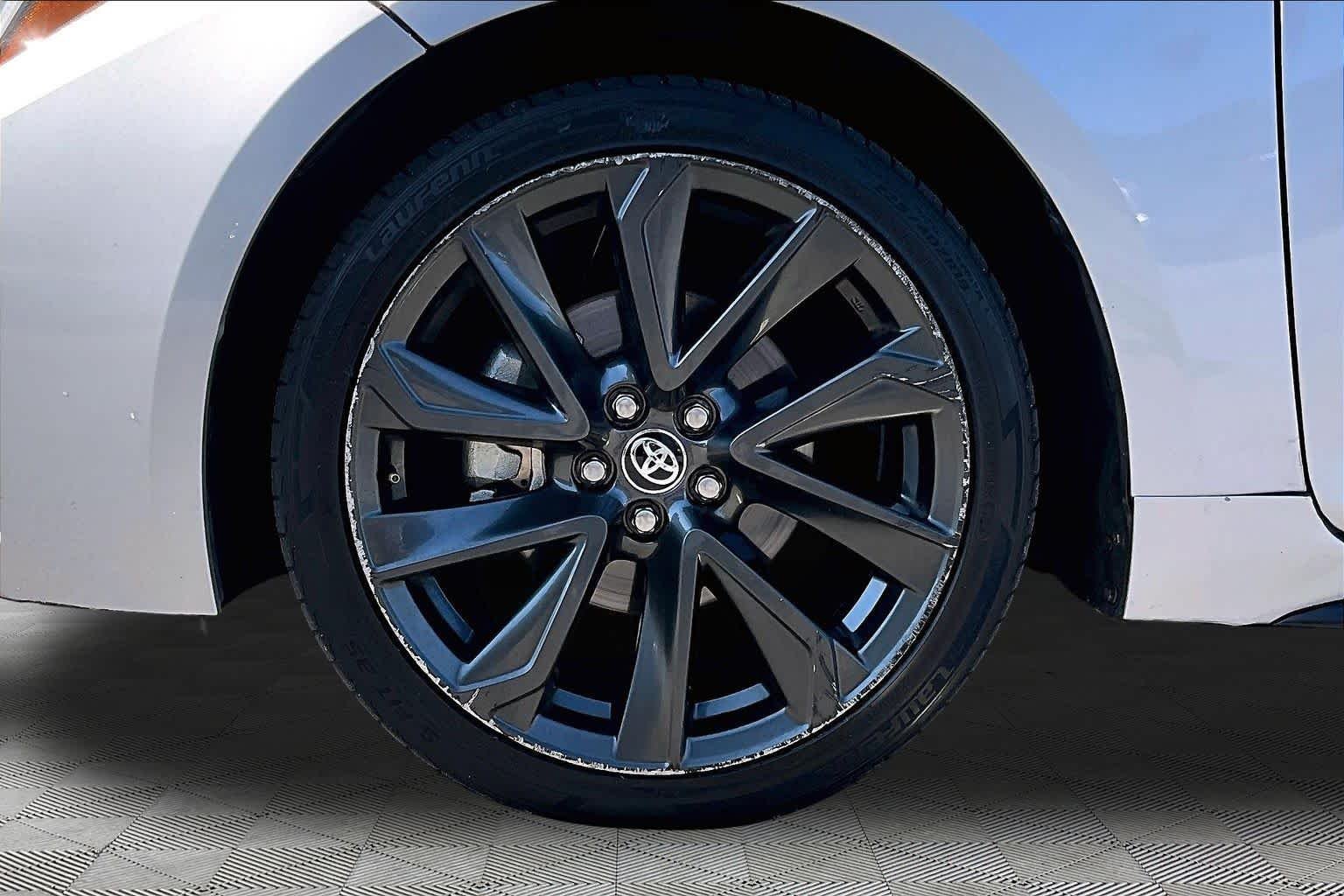 Used 2025 Classic Silver Metallic Toyota SE image 11