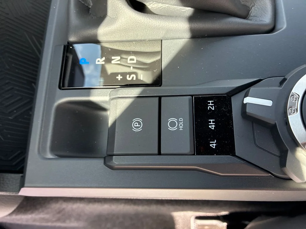 2026 Toyota Tacoma SR5 - Photo 34