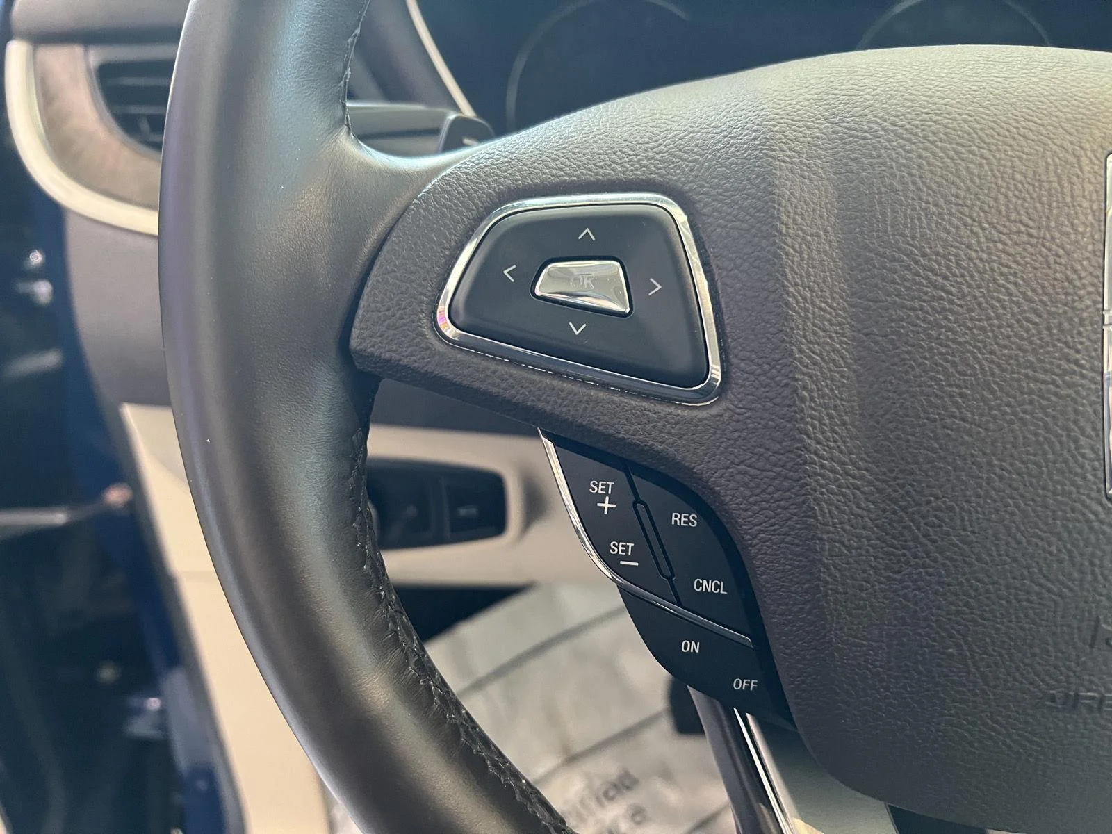 Used 2019 Rhapsody Blue Lincoln Reserve image 19