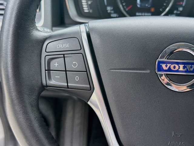 Used 2016 Gray Metallic Volvo T5 Drive-E Premier image 34