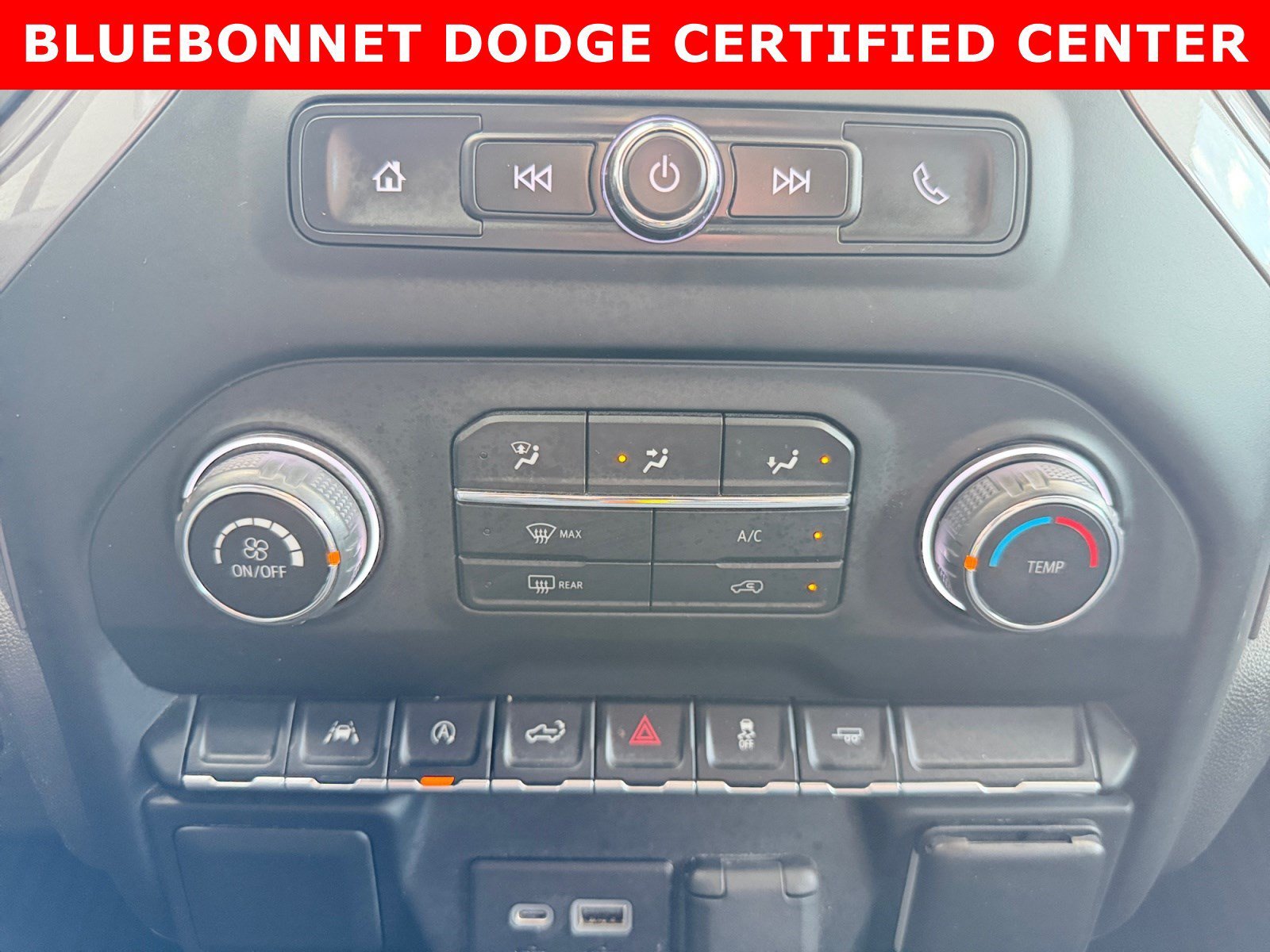 Used 2022 Northsky Blue Metallic Chevrolet Custom image 17