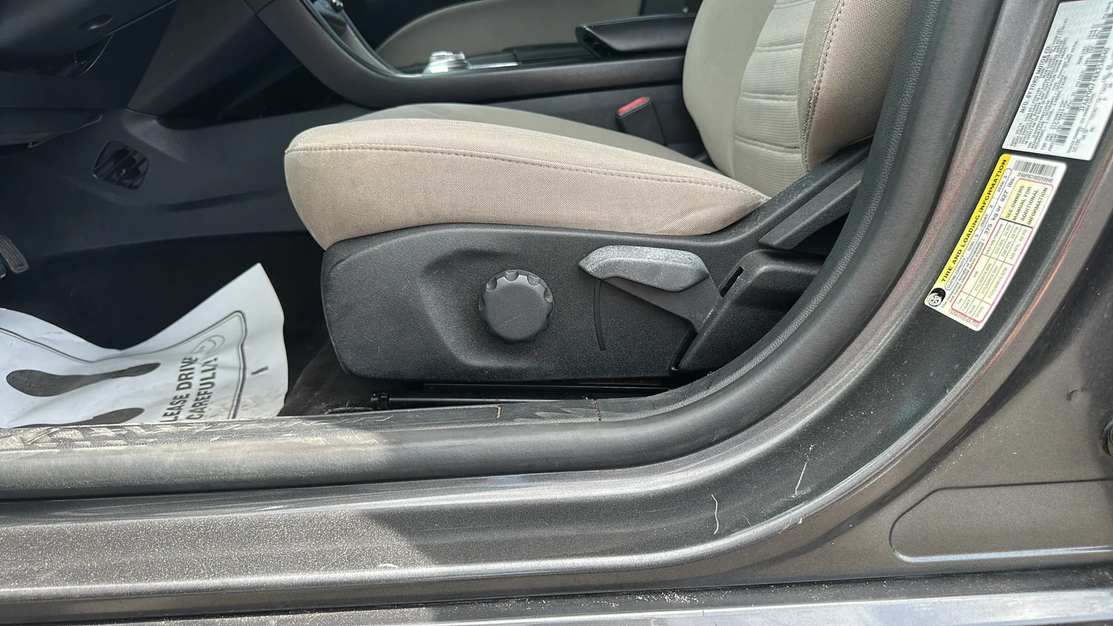 Used 2019 Gray Ford S image 10