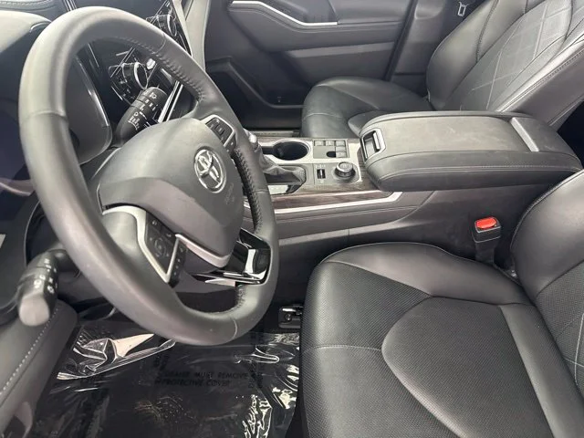 Used 2024 Red Toyota Platinum image 25