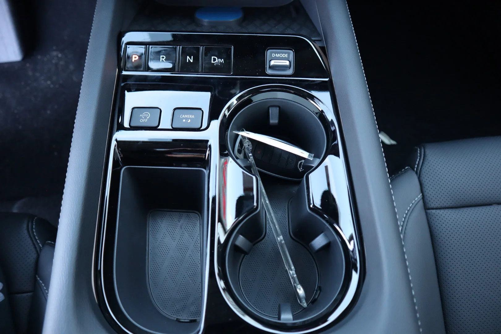 New 2026 Everest White Pearl TriCoat Nissan SL image 20