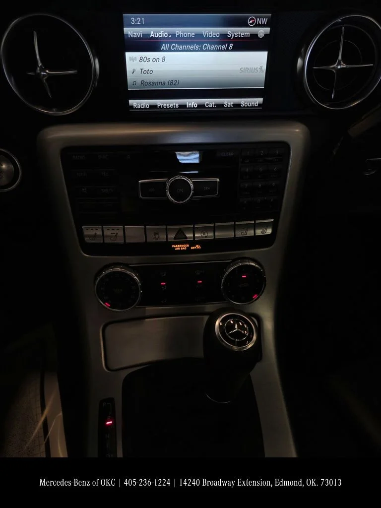 Used 2015 Silver Mercedes-Benz SLK 350 image 13