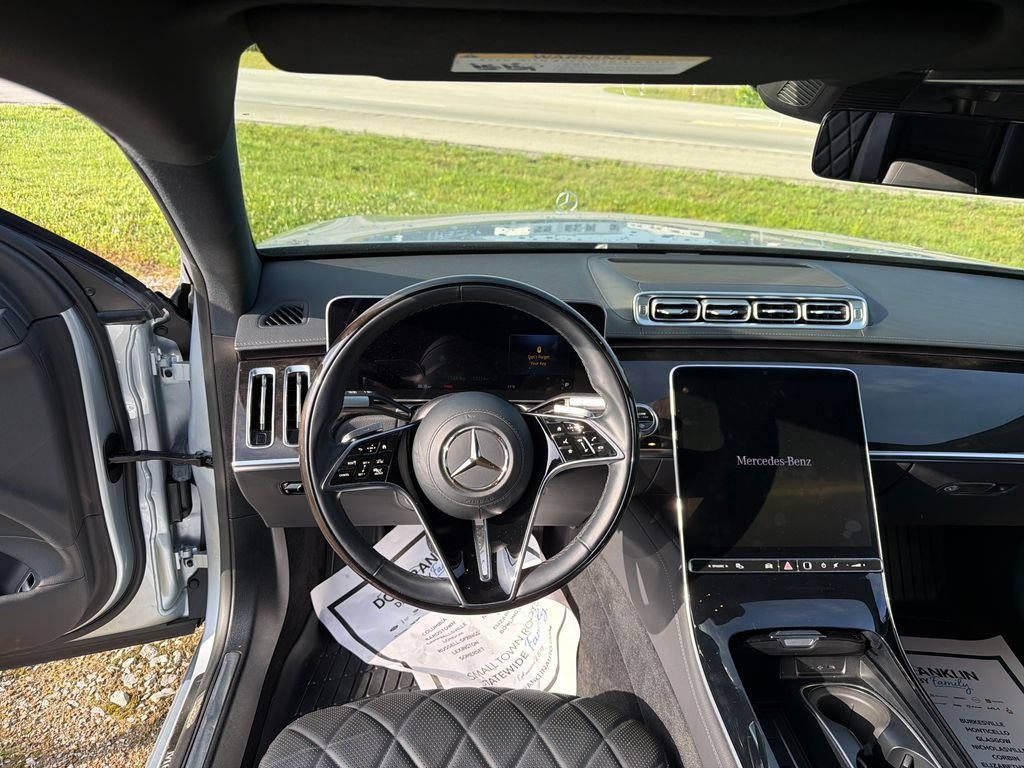 Used 2021 Silver Mercedes-Benz S 580 image 13