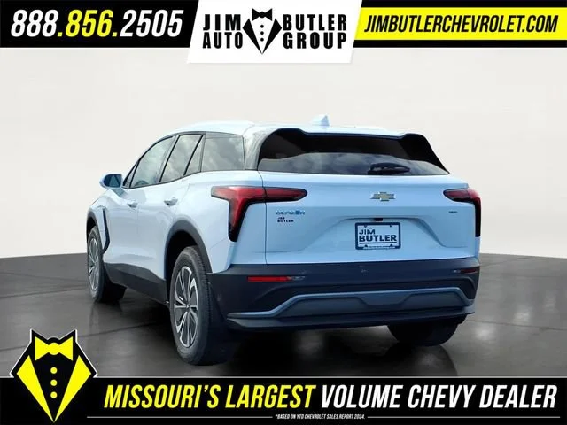 New 2026 Summit White Chevrolet LT image 2
