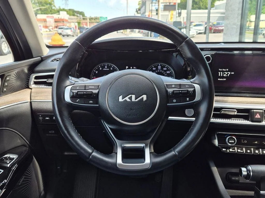 Used 2024 Black Kia EX image 13