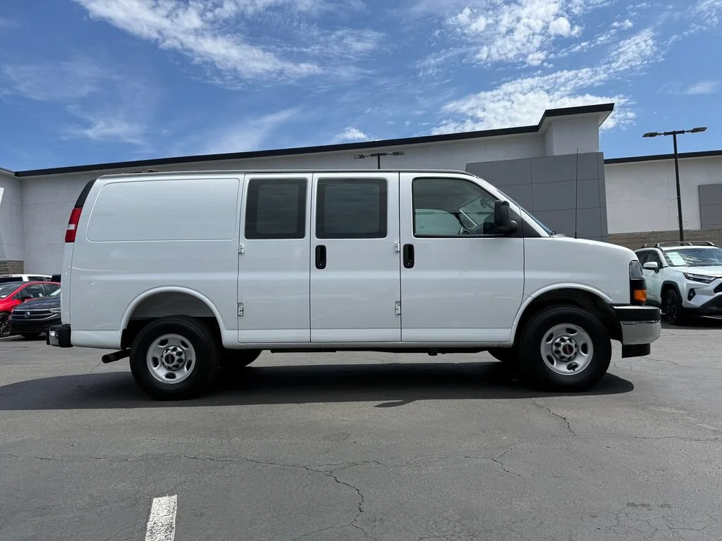 Used 2025 Summit White GMC Work Van image 6